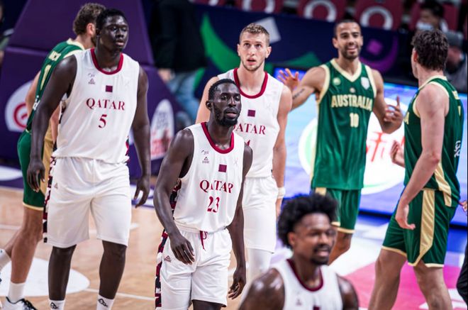 澳大利亚男篮险胜尼克斯，布拉德利爆发神勇