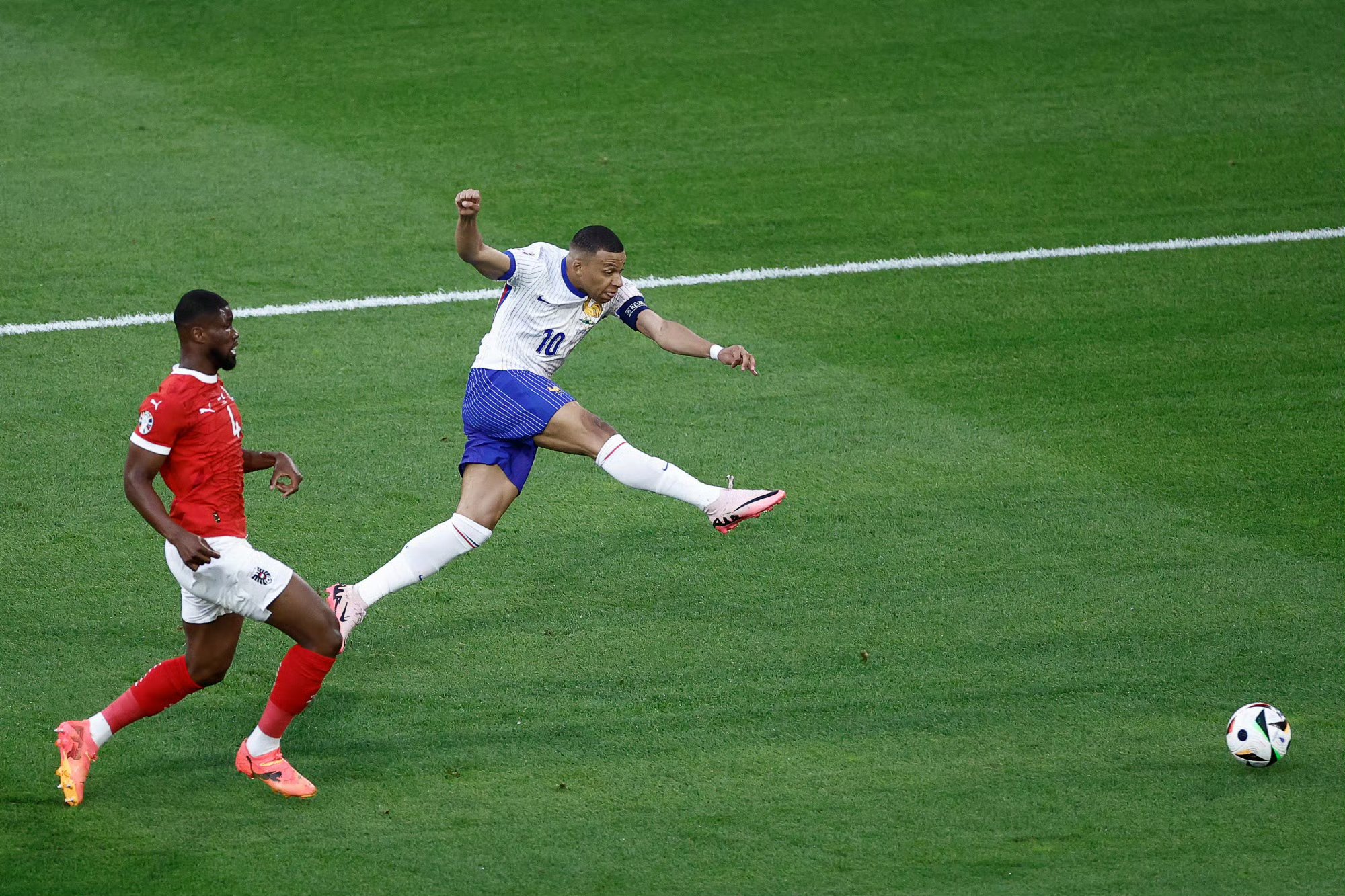 克罗地亚爆冷瑞士,姆巴佩制霸全场 克罗地亚爆冷瑞士,姆巴佩制霸全场