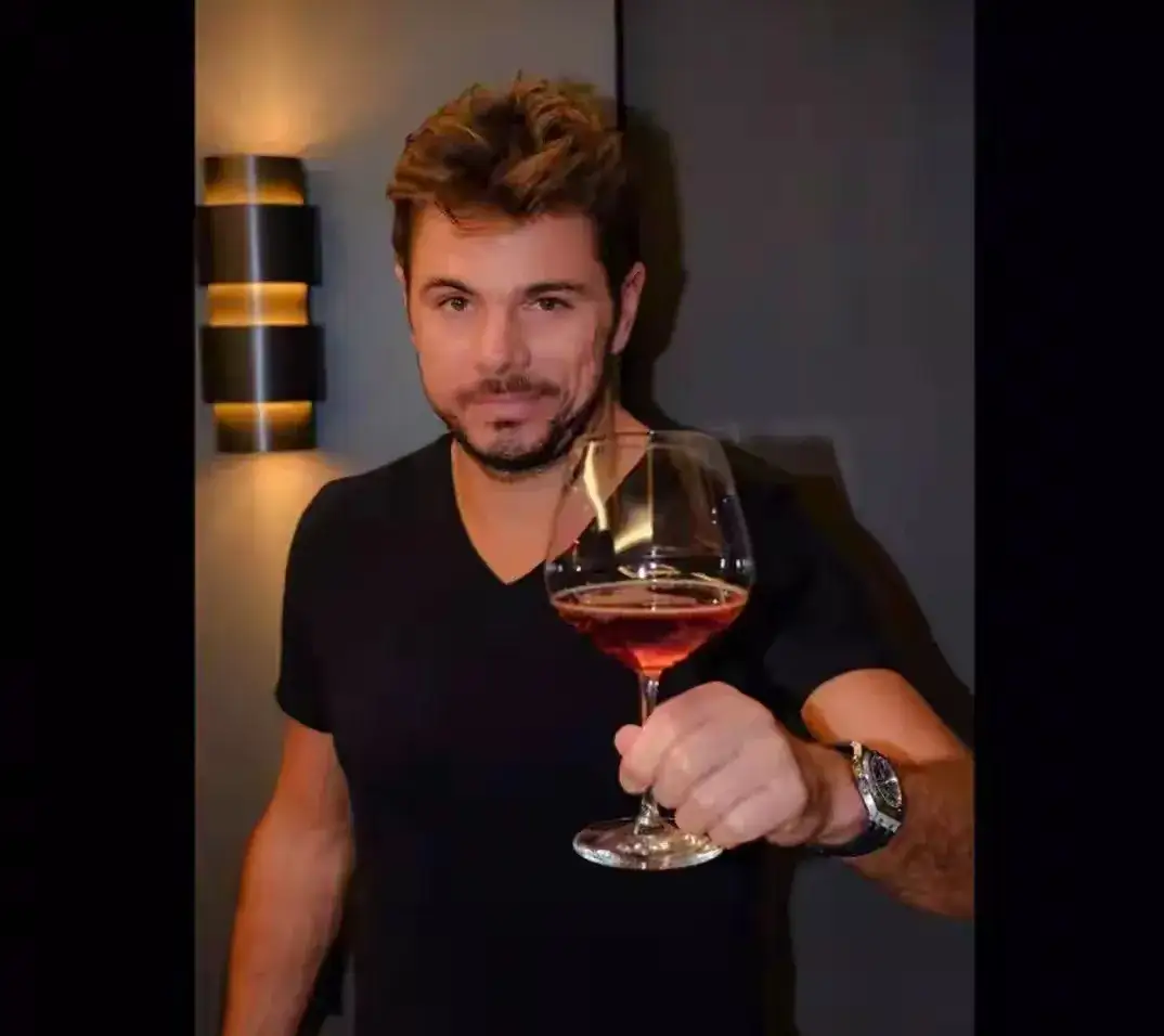 日本网球队险胜意大利网球队,瓦林卡关键制胜 日本网球队险胜意大利网球队,瓦林卡关键制胜