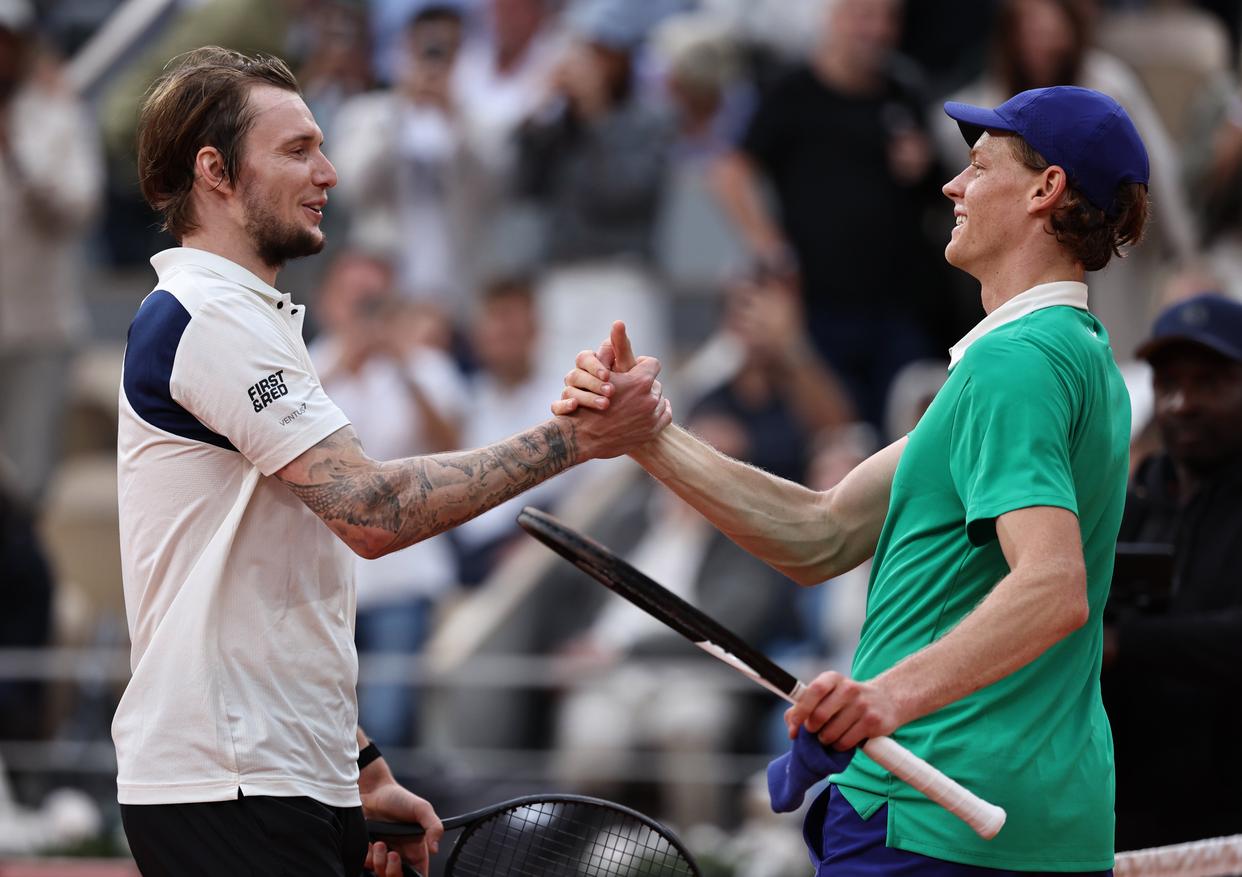 拉沃尔杯完胜法网，辛纳惊艳四座