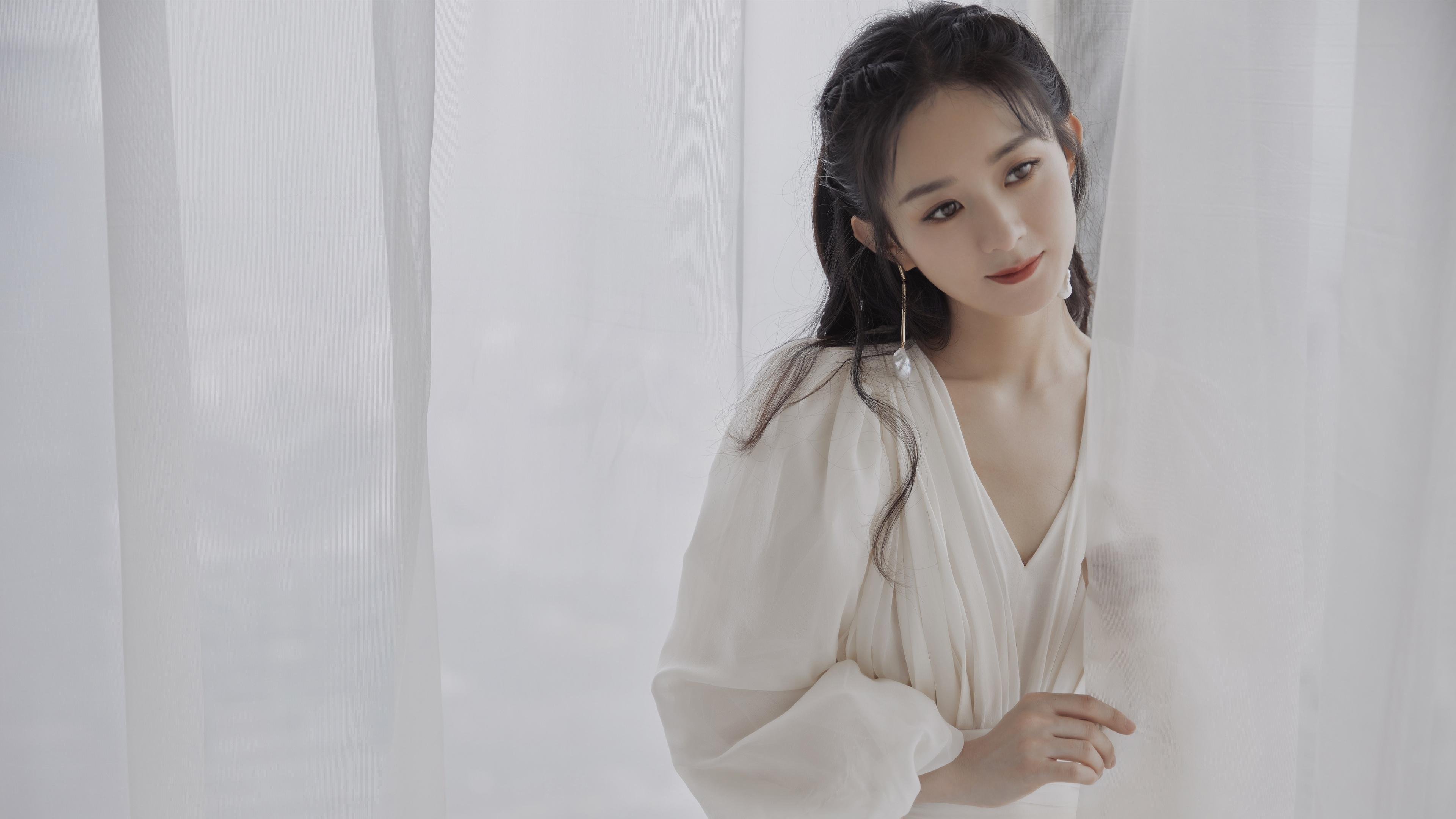 隐喻式超越，当联合杯横扫温网，纳达尔以肩为桥重塑网球的价值坐标