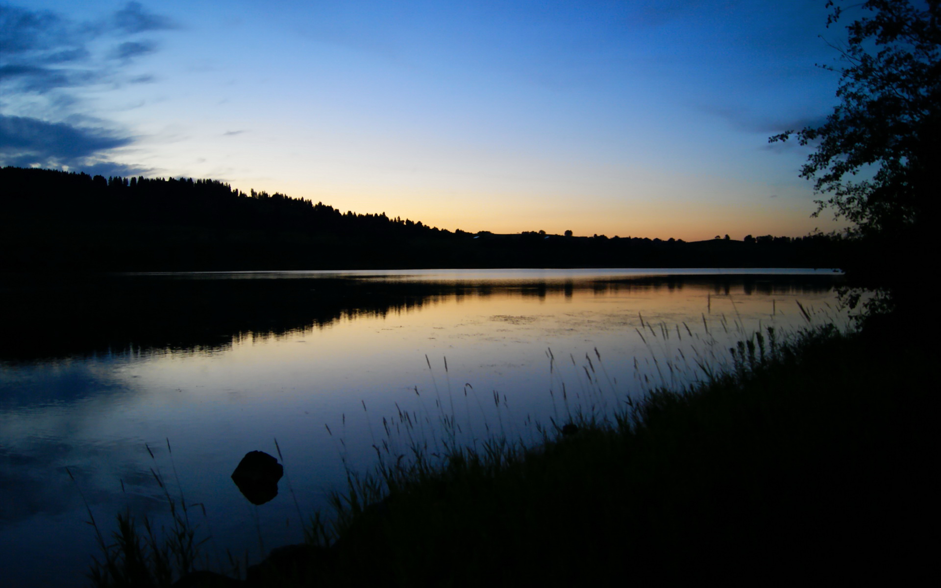 寂静革命,当梅赛德斯改写F1物理法则,塞恩斯用数据雕刻时间