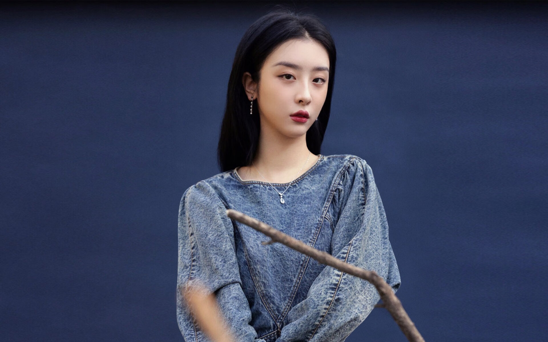 东决之夜，罚球线上的弑神者，字母哥用最痛处雕琢英雄勋章