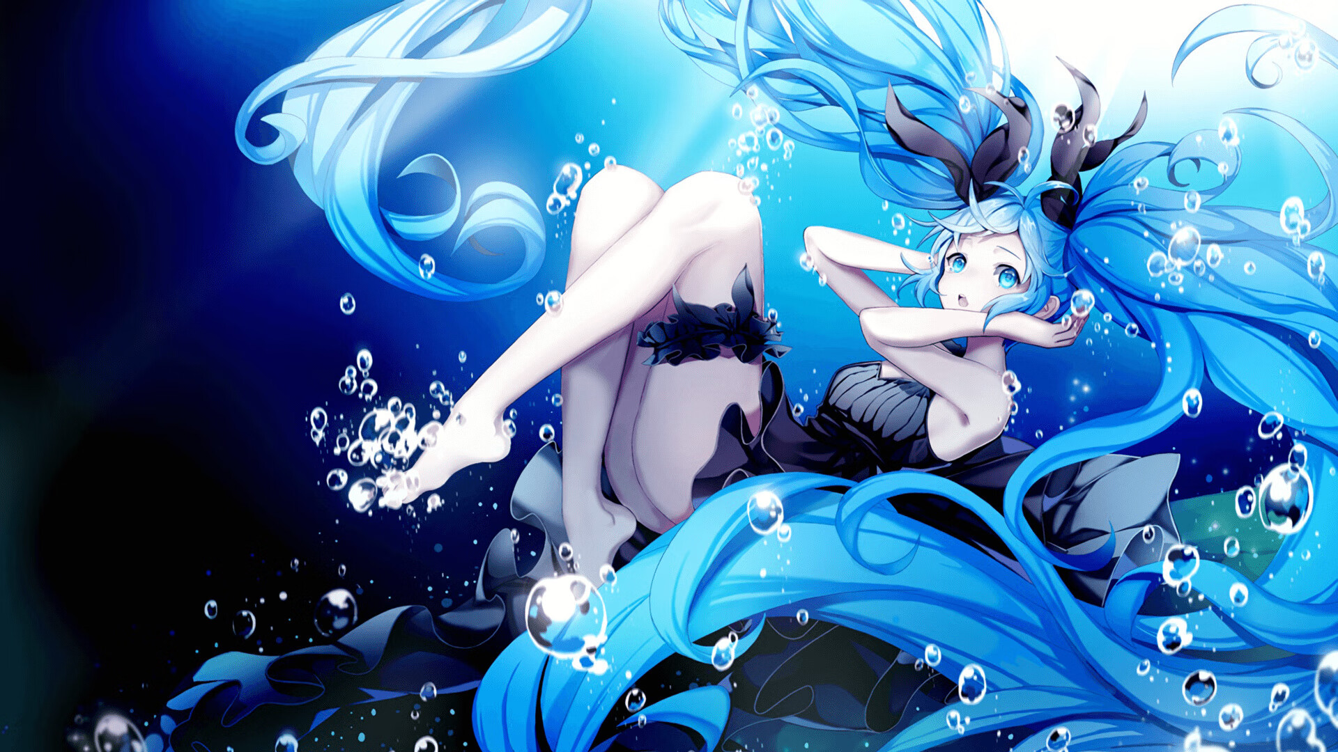 绿茵赛道，当卡马文加在F1引擎声中启动末节超车