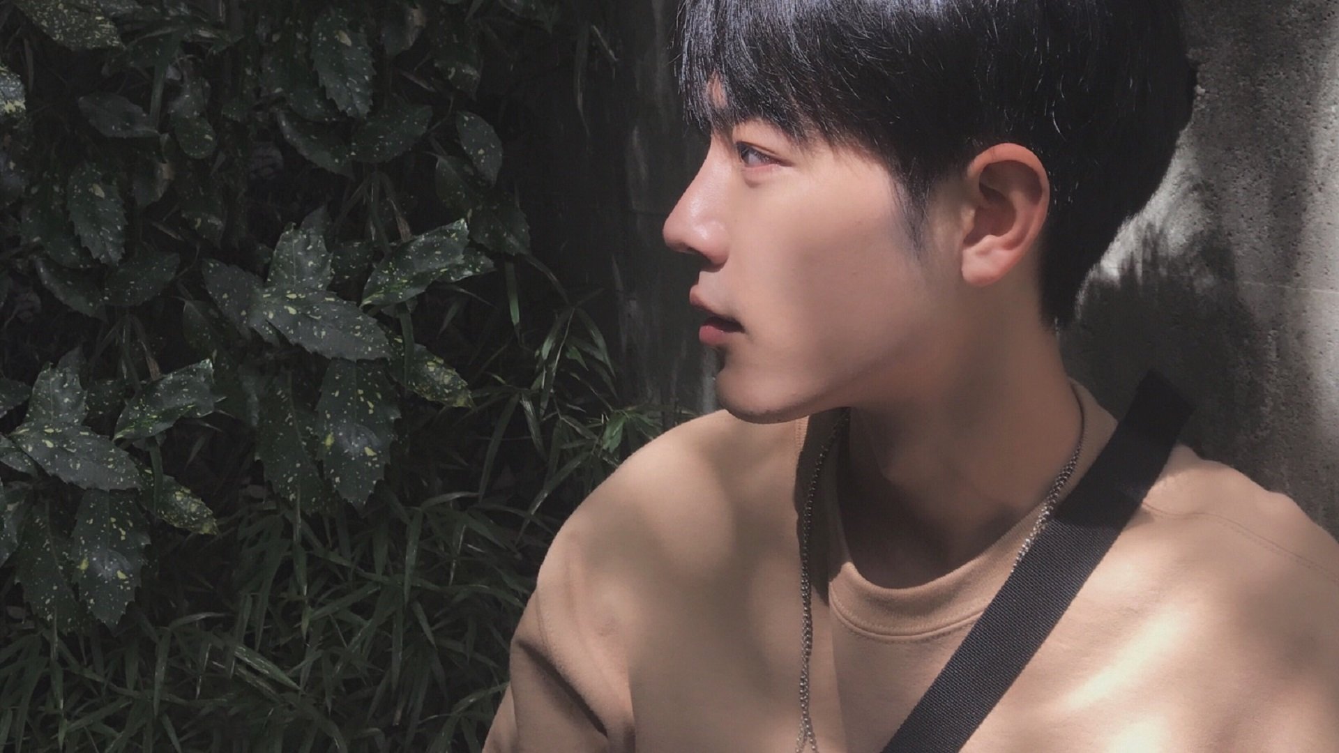 雪崩于诺坎普，当加拿大冰锋撞上皮克的救赎子弹