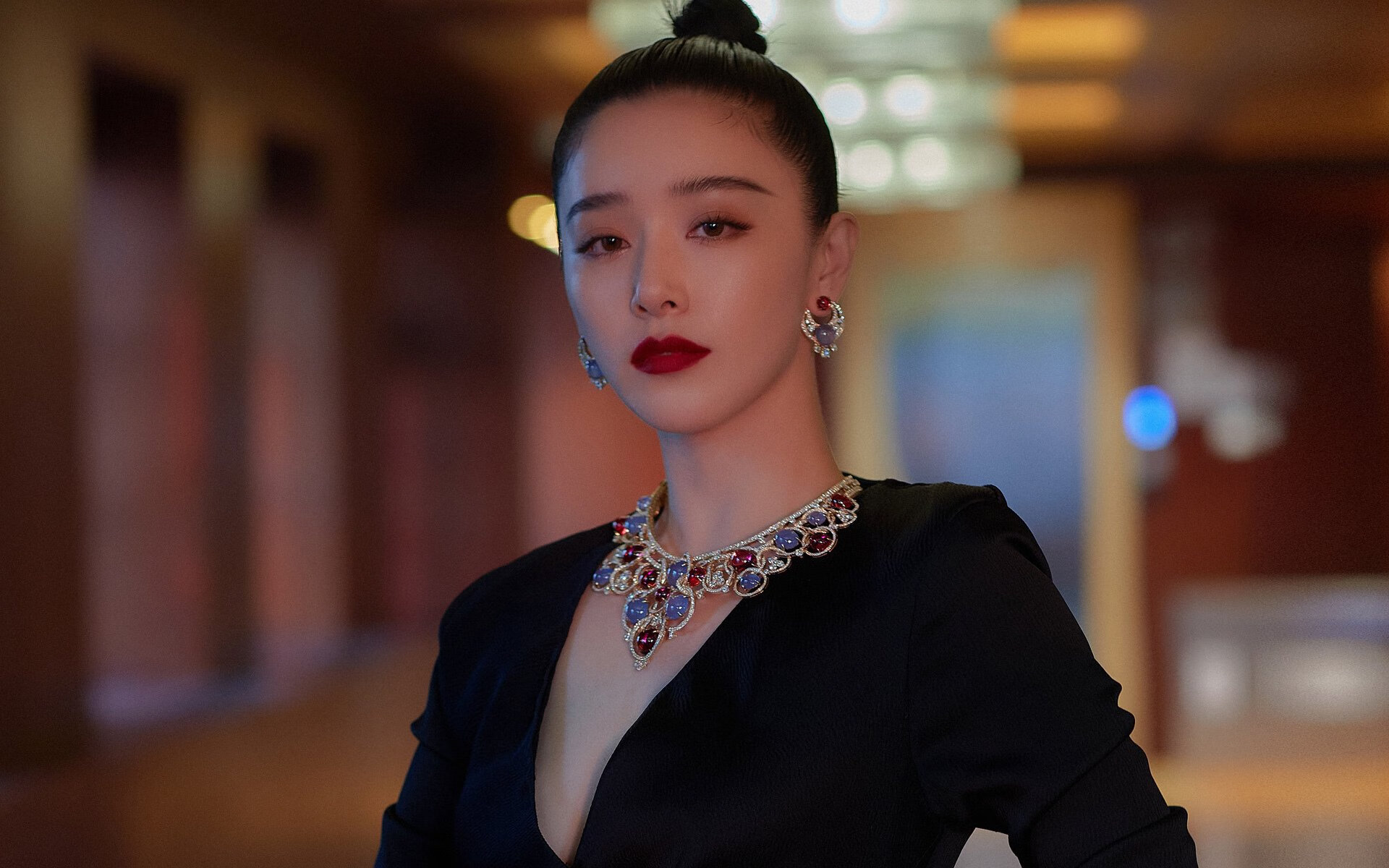 铁血碰撞与东瀛之光，2026世界杯B组强强对话，喀麦隆大胜伊朗，久保建英如何在强硬对抗中闪耀全场